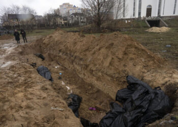 Kiev/ Zelenski raporton për një tjetër varr masiv me 900 trupa pranë qytetit
