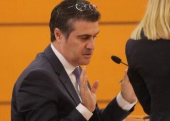 Ish-gjyqtari Thanza kërkon lirimin e pasurive në “gjykatën e tij”