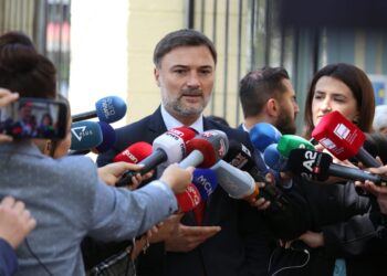 A do takohet me Ballën për emrin e presidentit? Përgjigjet Alibeaj