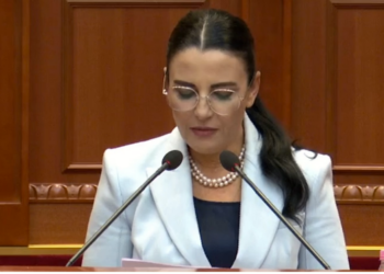 Replikat në Kuvend/ Balluku-Bushatit: E di që nuk i keni qejf amerikanët se ju kanë prishur terezinë