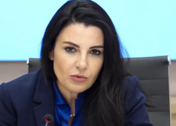 Komiteti i Energjisë, Balluku: Nuk ka vend për panik, s’do ketë as rritje çmimesh e as ndërprerje energjie