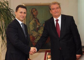 U shpall “non-grata” nga SHBA/ Edhe Gruevski si Berisha, fajëson Sorosin: Akuzat të pasakta, do luftoj për të vërtetën e vendin tim