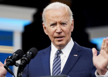 Propozimi i Biden: Pasuritë e sekuestruara të oligarkëve rusë të përdoren për të kompensuar Ukrainën