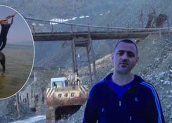 Para 8 vitesh u ekzekutua…!/ U vra dje brenda makinës me breshëri plumbash, viktimës i kishin borxh 1 mln dollarë! Dëshmia e të vëllait