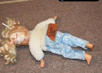 ‘Surprizat vdekjeprurëse’/ Kievi: Ushtarët rusë po lënë lodra me mina në shtëpitë e civilëve