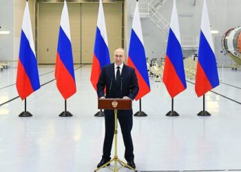 Rreziku/ Ushtria zhvendoset drejt kufirit me Finlandën, Putin kërcënim të hapur Perëndimit: Do krijoj ‘valë’ emigrantësh dhe uri botërore