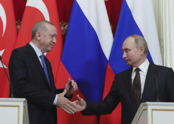 Lufta Rusi-Ukrainë/ Erdogan telefonat me Putin: Jam gati t’iu ndihmojë te negocioni me Kievin