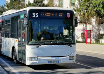 “Shërbimi në Tiranë do përkeqësohet”/ Ndërpritet subvencioni i pandemisë për transportin