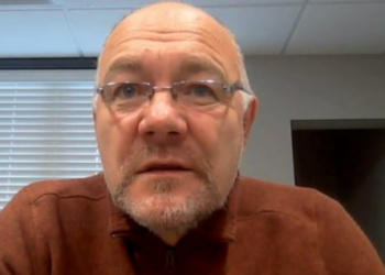 Auron Tare publikon fotot: Komuniteti shqiptar në Ukrainë vertetohet nga 2 luftëra