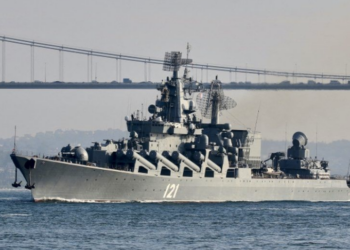 SHBA: Anija “Moskva” u godit nga dy raketa ukrainase, u fundos në Detin e Zi