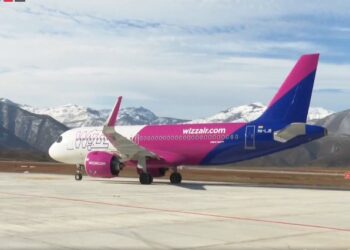 “Wizz Air” nis në maj fluturime nga Kukësi: Shqipëria treg strategjik për kompaninë