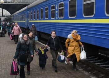 Lufta në Ukrainë/ Forcat ruse bombardojnë 5 stacione treni, raportohet për viktima