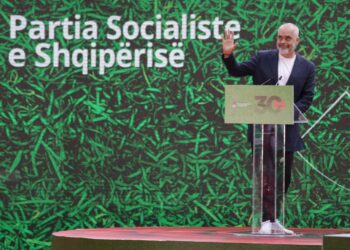 PS mbledh sot Kongresin/ Deputetët e ministrat me tryeza në shesh! Si ndryshon formati tradicional i ndjekur prej vitesh