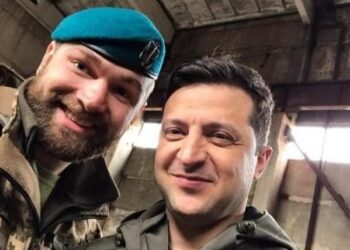 Komandanti ukrainas mesazh Perëndimit nga Mariupoli: S’do dorëzohemi, na duhen armë. Besnikëria jonë s’mjafton