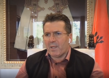 Presidenti i ri/ Mediu kundër Berishës: Opozita të përcaktojë një trupë negociuese