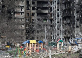 Mariupol si Stalingradi/ Qyteti port i rrethuar dhe i dërrmuar krejt nga lufta