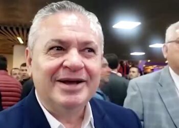 Myslim Murrizi i bashkohet Kuvendit të ‘Rithemelimit’: S’kam ardhur për sehir, por për…