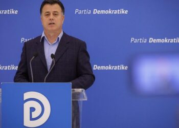 Noka shpërthen ndaj Alibeajt: Është peng i Ramës dhe Bashës, a mund të të gëzojë karrigia kur përçan partinë?
