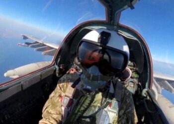 Pilotët ukrainas nisin fushatën “Më bli një avion”: Me ndihmën tuaj do mbrojmë qiellin e Ukrainës! Rusët po vrasin gratë, fëmijët e të moshuarit tanë