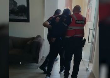 Plagosi me armë zjarri Edis Reçajn në Shkodër, arrestohet në hotel Elfat Salihi