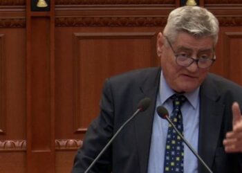 Shehi kundër legalizimit të kanabisit mjekësor: Fermeri s’do pranojë të mbjellë, do mbetemi pa patate!