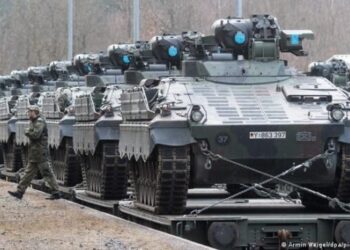 Gjermania “kalon gardhin”, për herë të parë do dërgojë armë të rënda në Ukrainë dhe trajnojë ushtarë në tokën gjermane
