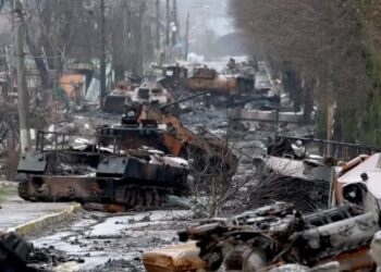 Lufta/ Ukraina bën bilancin: Janë vrarë 18 500 ushtarë rusë, ja sa tanke dhe helikopterë kemi shkatërruar