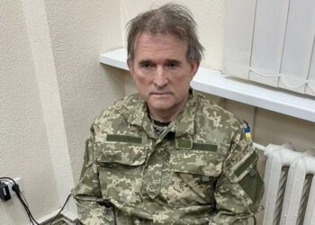 U arrestua nga Ukraina për tradhti/ Politikani pro-rus, thirrje Putinit e Zelensky-t: Më shkëmbeni me ushtarët e qytetarët e bllokuar në Mariupol