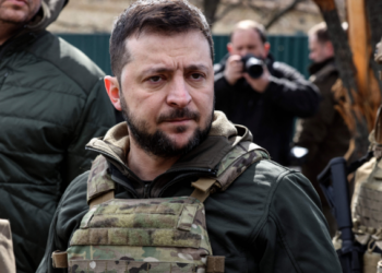 “Duam t’i tregoni botës se çfarë ndodhi këtu”, Zelensky për masakrën në Bucha: Nuk do ndalemi derisa të…