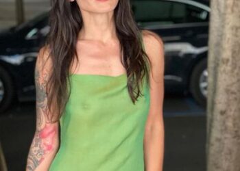 “Dubai Porta Potty” dhe vajzat e “showbizz”-it shqiptar/ Ekspertja e njohur sociale: Jemi popull me pak kulturë sek**ale