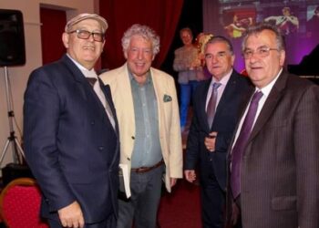 “Mendon se do t’i lutem atij të gjatit?”, Limos Dizdari në gjendje të rëndë, miku i tij rrëfen bisedën me artistin