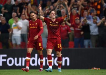 Mbyllet pjesa e parë Roma-Feyenoord, mbetet në fuqi goli i Zaniolo