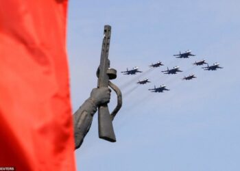 Sheshi i Kuq/ Putin po bën “provat gjenerale” për Ditën e Fitores, nxjerr bombat termonukleare…
