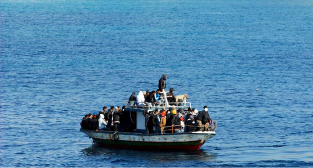 Fundoset varka me emigrantë në Mesdhe, deri tani raportohen 75 të zhdukur