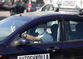 Pas 1 Qershorit/ Drejtoria e Rrugëve: Kurs nga e para për shoferët që humbin pikët e patentës