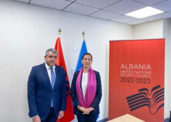 Turizëm/ Kumbaro me drejtuesin e UNWTO në New York: Shqipëria do marrë investime!