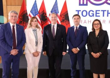 Rithemelimi, Perëndimi… shiu dhe Nastradini!