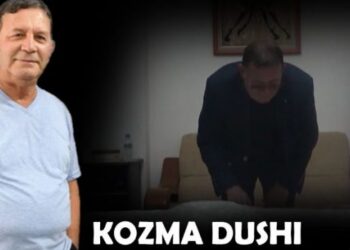 VIDEO/ “Eja o shoku ynë, të kemi pritur”, Kozma Dushi ngre “të vdekurin” nga arkivoli