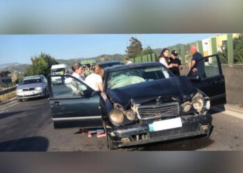 Ankth në autostradën Tiranë- Durrës/ Përplasen 6 makina, vetëm dëme materiale!