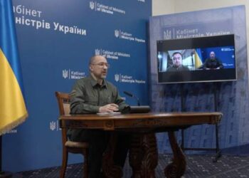 Lufta Rusi-Ukrainë/ Kryeministri publikon planin për rindërtimin e vendit: Edhe agresori duhet të paguajë për shkatërrimin!