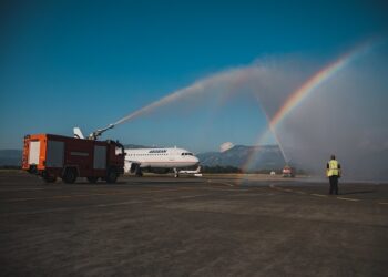 Linja e re ajrore Tiranë-Kretë / Veliaj: Shtojmë fluturimet me Selanikun dhe Mykonos