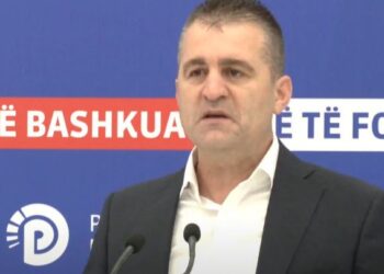 Rivalit të Berishës për kreun e PD nuk i shkon asnjë gazetar: Anuloj konferencën!