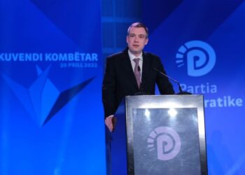 Londra në fokusin rus/ Shërbimet sekrete: Putin, pagesa për sabotues, në listën e pagave edhe lordi i kuvendit të Berishës