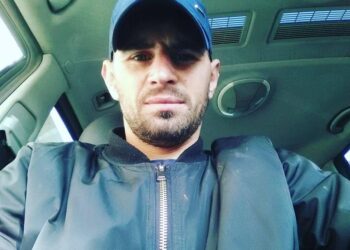 FOTO/ U vetëvar në qelinë e komisariatit me lidhëset e këpucëve, detaje si i riu i dha fund jetës! Ishte arrestuar sot për vjedhje