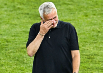 Fitoi Conference League, Mourinho zbulon të ardhmen: Do refuzoj të gjitha ofertat, do qëndroj këtu te Roma