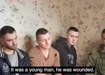 VIDEO/ Komandantët e Putin po masakrojnë ushtarët e plagosur rusë, robërit zbulojnë të vërtetën: Nëse s’lufton dot, të heqin qafe