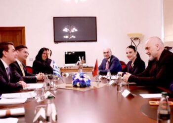 Rama flet për median greke pas takimit me ministrin Skrekas: Plane të përbashkëta për energjinë!