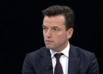 Damian Gjiknjuri do përballet në gjykatë me deputetin Shehaj