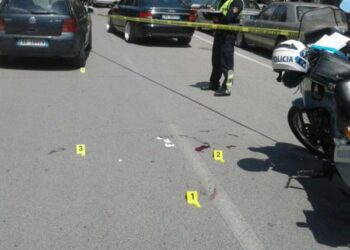 Fier/ Makina del nga rruga në aksin Fier-Seman dhe shkakton 3 të plagosur, njëri rëndë