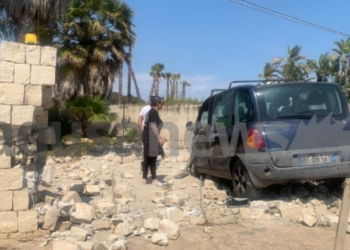 Aksident i rëndë/ Vdes tragjikisht 43-vjeçarja shqiptare, po kthehej nga puna bashkë me burrin